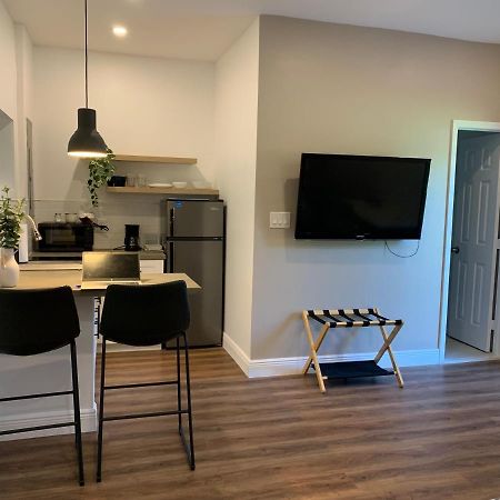 Biscayne Garden'S Studio Golden Glades Ngoại thất bức ảnh