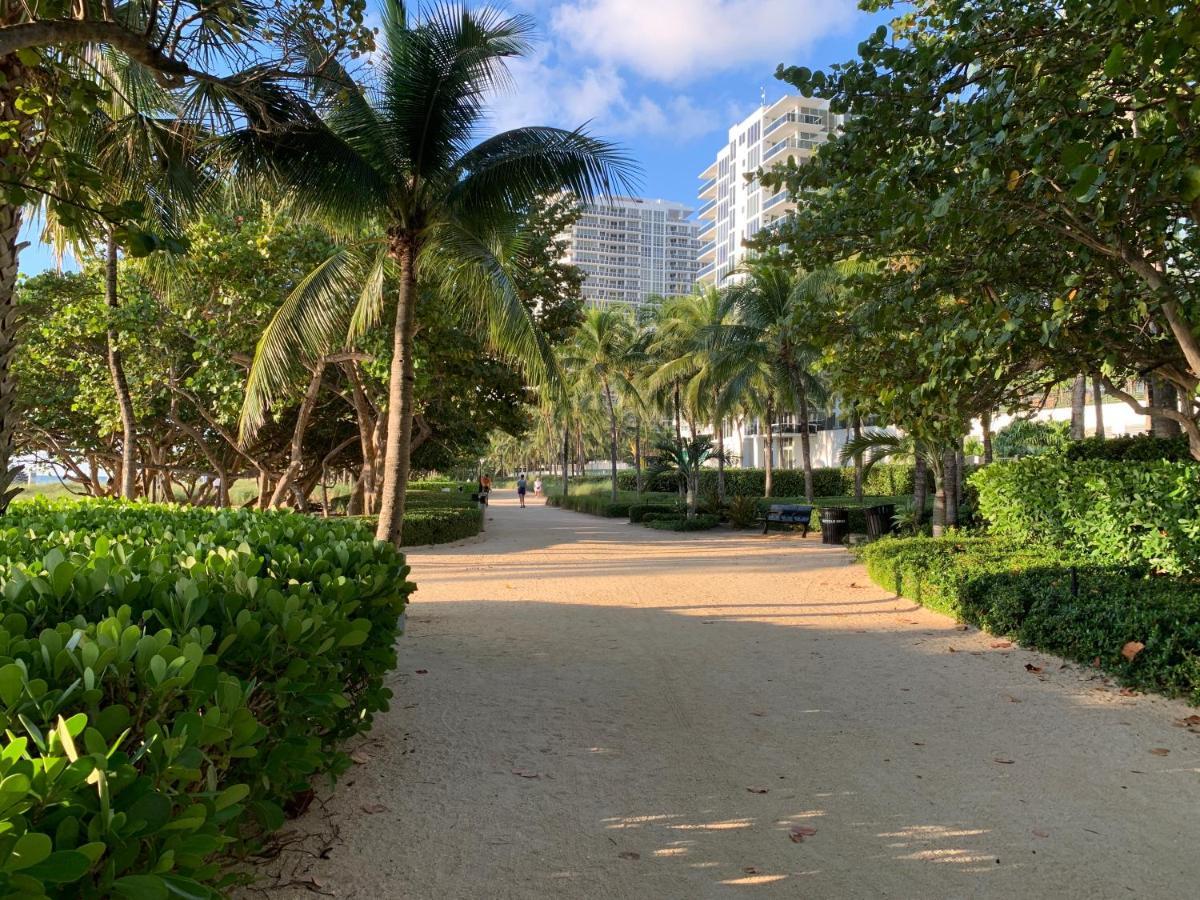 Biscayne Garden'S Studio Golden Glades Ngoại thất bức ảnh
